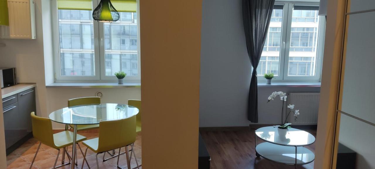 Be My Guest - Krucza Elegant Apartment - Rondo De Gaulle'A Center Of Warsaw Metro Wi-Fi Breakfast Exterior photo