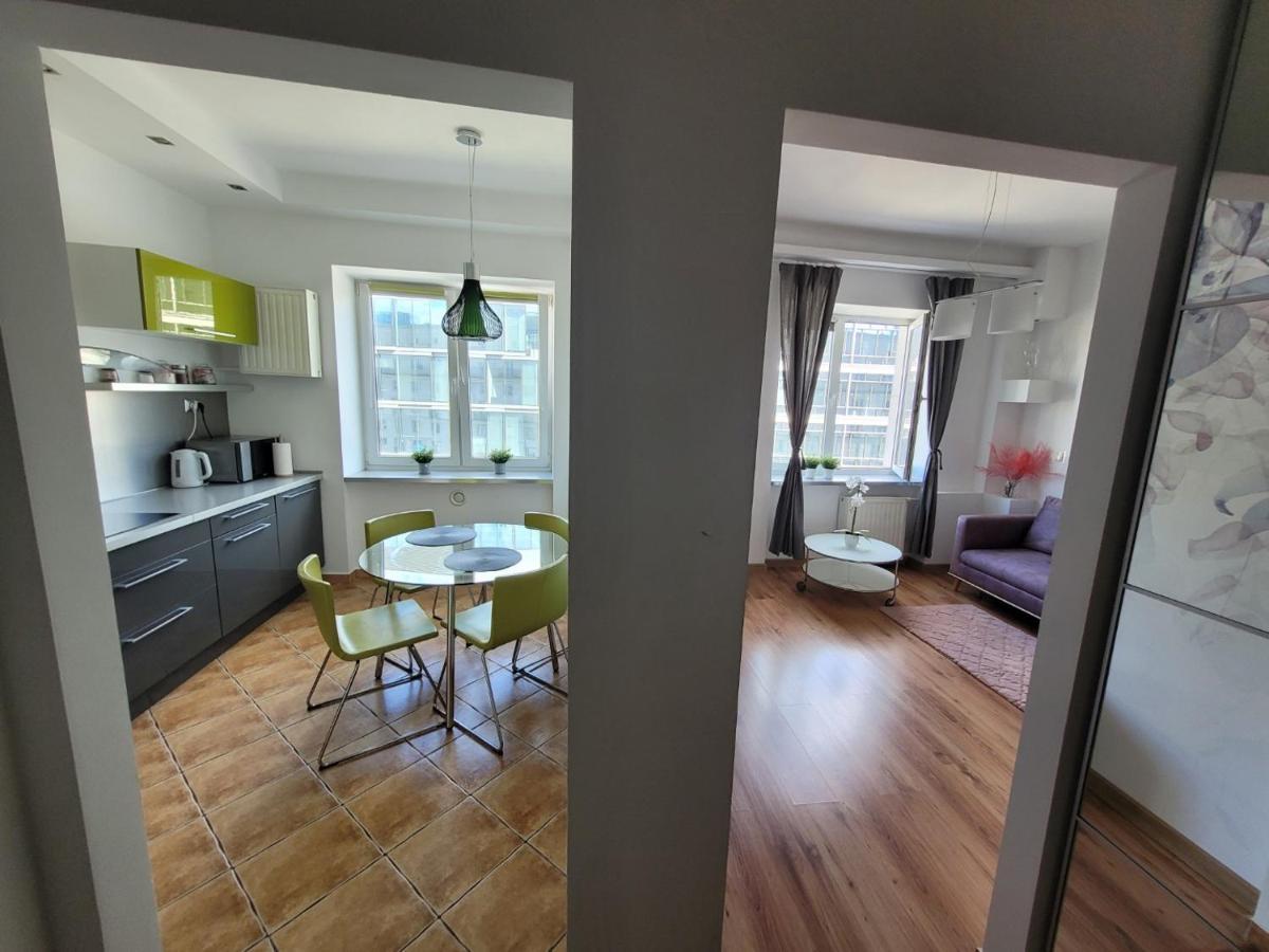 Be My Guest - Krucza Elegant Apartment - Rondo De Gaulle'A Center Of Warsaw Metro Wi-Fi Breakfast Exterior photo