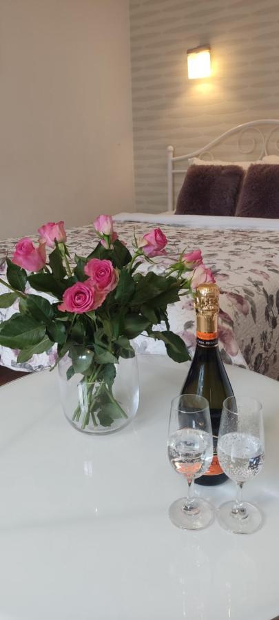 Be My Guest - Krucza Elegant Apartment - Rondo De Gaulle'A Center Of Warsaw Metro Wi-Fi Breakfast Exterior photo