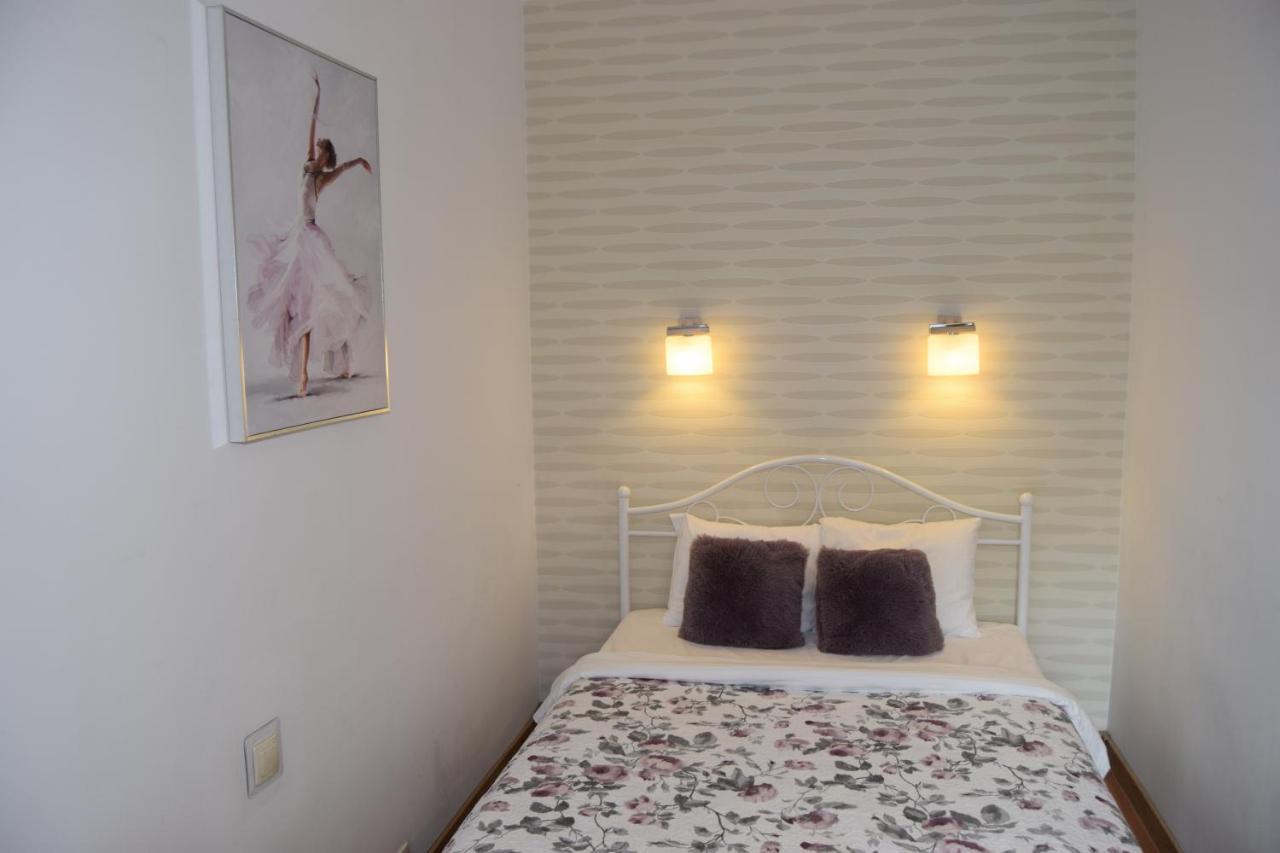 Be My Guest - Krucza Elegant Apartment - Rondo De Gaulle'A Center Of Warsaw Metro Wi-Fi Breakfast Exterior photo